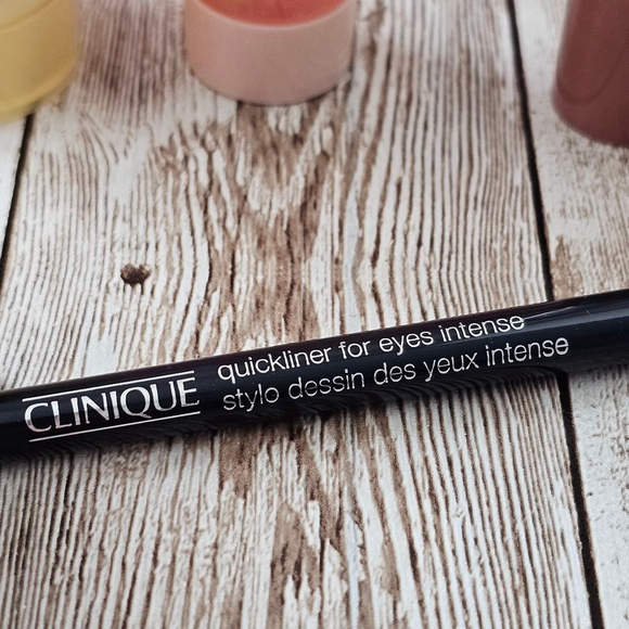 Clinique Skincare & Makeup Set, Travel Size - Picture 10 of 10